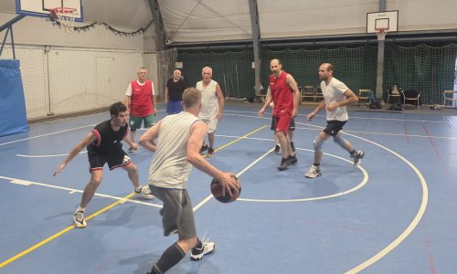 Rekreativna košarka za odrasle tudi v letu 2026